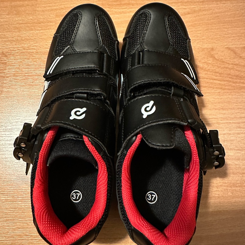 NWOT [Peloton] Black Cycling Shoes - 37